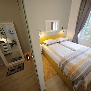 https://perlini-apartment.hotelinzadar.com